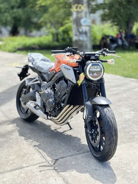 NOVA CB 650 0KM ( NOVA HORNET )